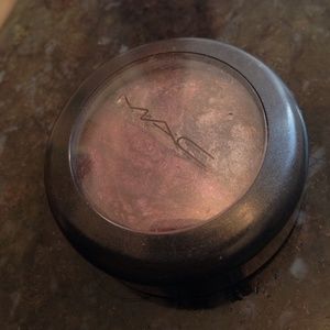 MAC mineralized eyeshadow