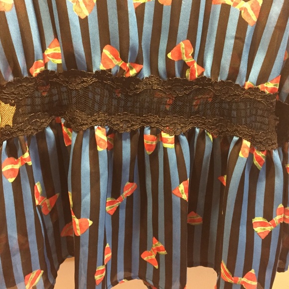 🎀Bow Striped Top🎀 - Picture 3 of 4