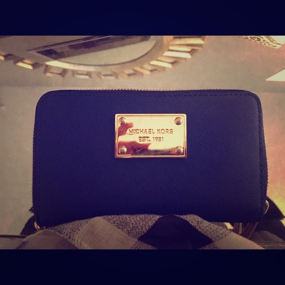 Michael Kors Navy Small Wristlet