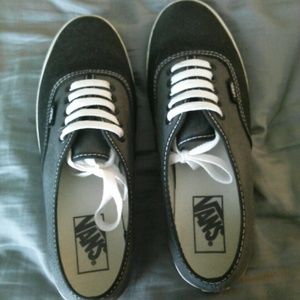 NEW BLACK & GREY VANS