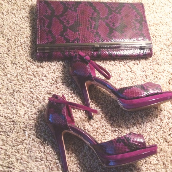 Purple Snake Skin Sandals w/ Matching Clutch Purse