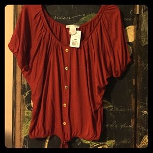 Never Worn rust colored top😍