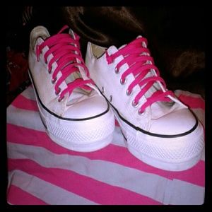 Platform Converse shoes wm's 9