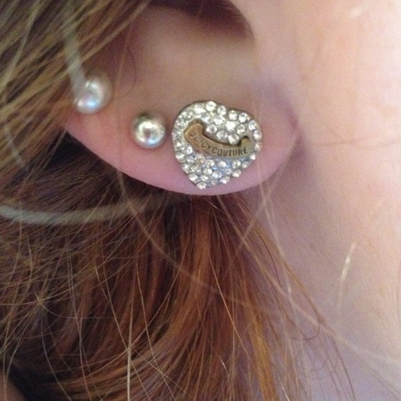 Juicy couture heart studs
