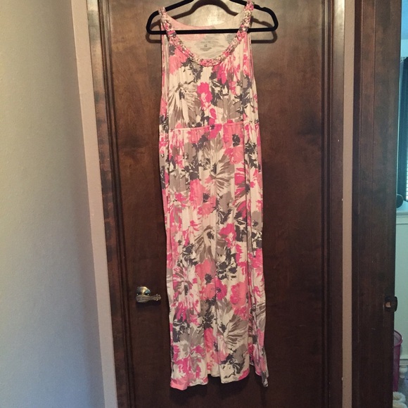 Beautiful sun dress!