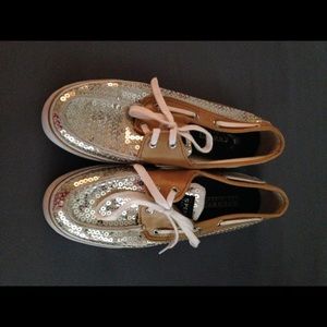 Sperry silver sequin boat shoes sz 6