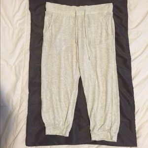 H&M Divided Comfy Lounge Capris