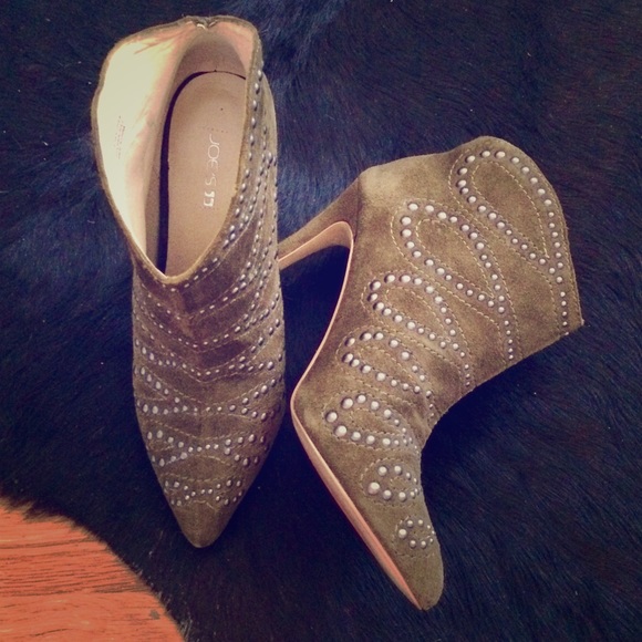 🔥Sexy studded ankle boots🔥