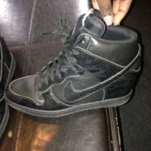 Nike SkyHi Wedge Sneakers🐍☑️👟