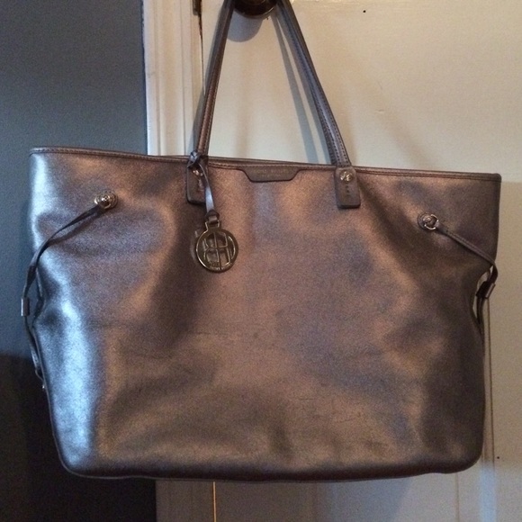AUTHENTIC HENRI BENDEL METALLIC TOTE -PRICE DROP!