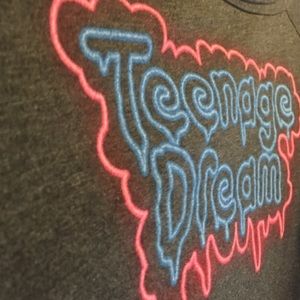 TONS of girls clothes