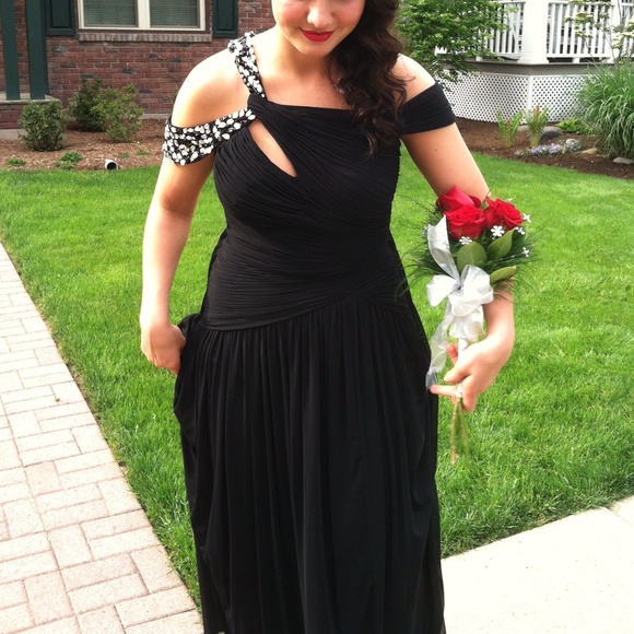 Terani Couture Black Prom dress