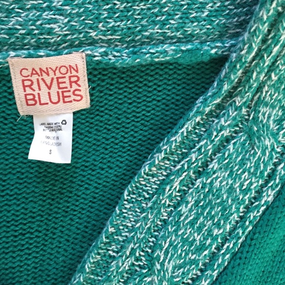 ❌SOLD❌👠Canyon River Blues Sweater - Picture 2 of 4