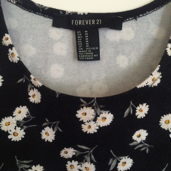 Sunflower Crop Top 🌻 - Picture 3 of 3