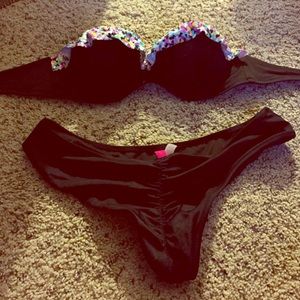 Victoria's Secret top and bottom bathing suit!😜