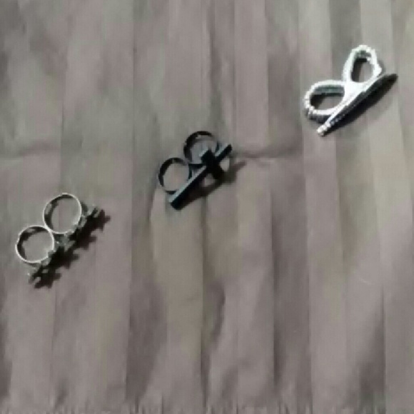 Two finger rings - Picture 1 of 4