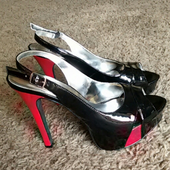 Heels - Picture 2 of 4