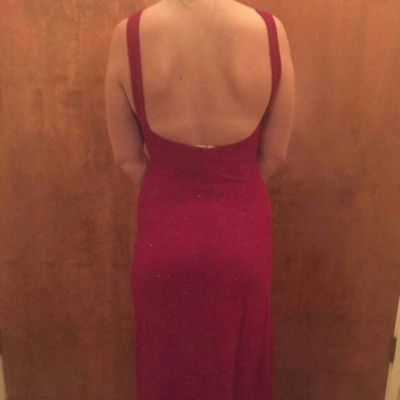 Gorgeous red sparkly evening gown - Picture 4 of 4
