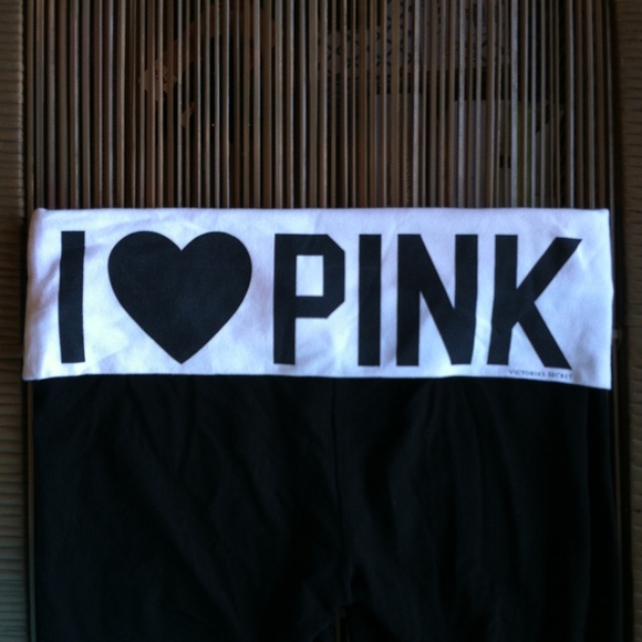 🎀SOLD🎀 I ♥ PINK Yoga Crops
