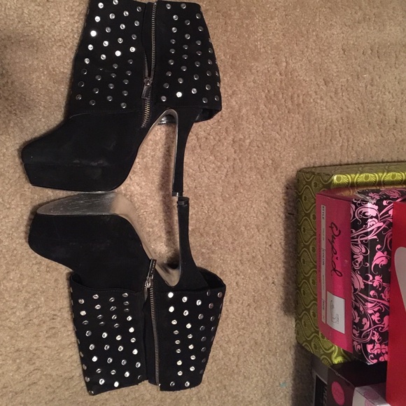 Ankle boots studded - Picture 2 of 4