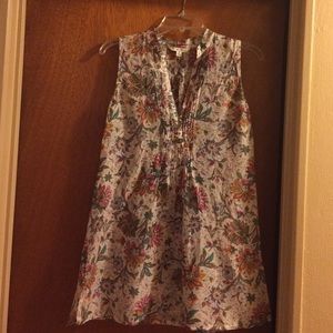 Cabi sleeveless flowered top
