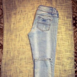 Light wash jeans
