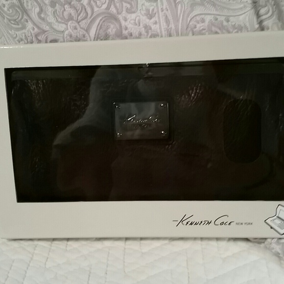 Kenneth Cole New York Clutch