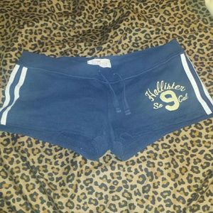 Comfy Hollister shorts
