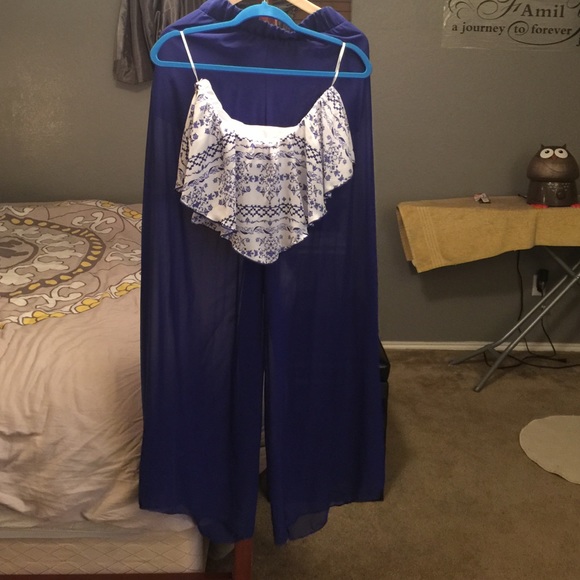 2 piece/ Pants and shirt combo - Picture 1 of 3