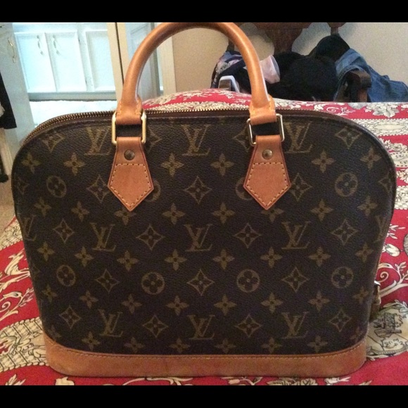 100% Authentic Louis Vuitton Alma