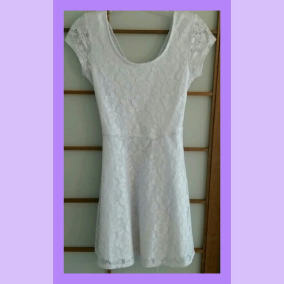 * Sexy Lace Dress * - Picture 2 of 4