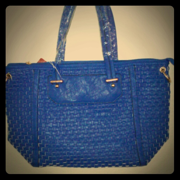 Purse - Picture 1 of 1