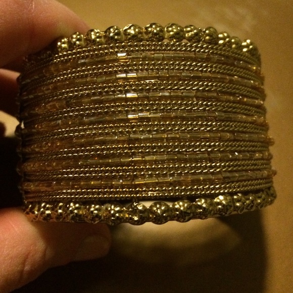 Gold Cuff Bangle Bracelet - Picture 3 of 3