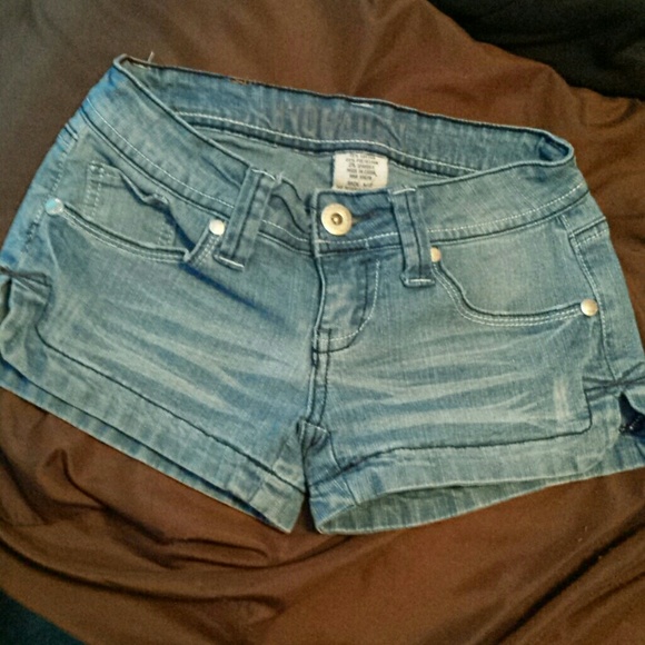 Short shorts