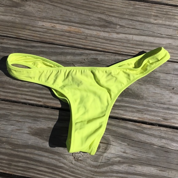 ✖️️TRADED✖️VS neon yellow cheeky itsy bottom S - Picture 2 of 4
