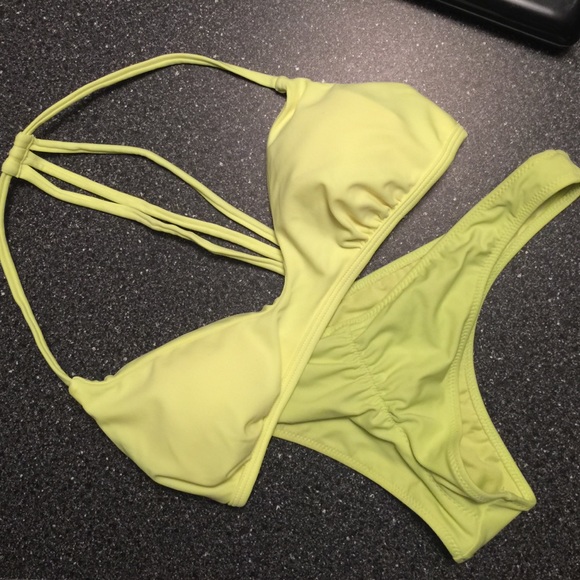 ✖️️TRADED✖️VS neon yellow cheeky itsy bottom S - Picture 3 of 4