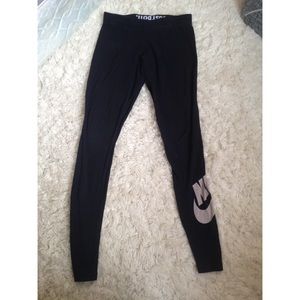 Nike leggings