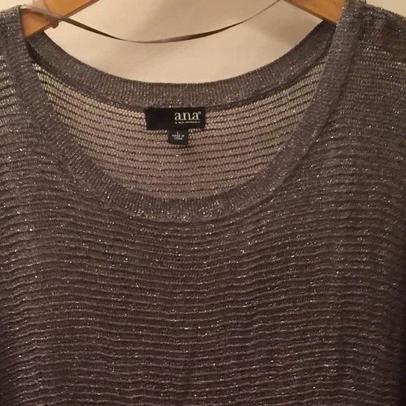 Top - Picture 2 of 3