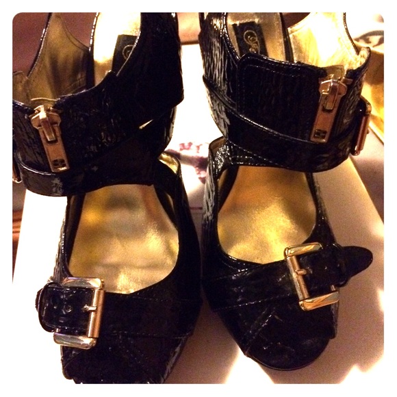 Black Fabulosity heels