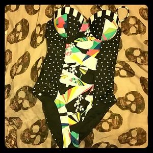 One piece Volcom swimsuit