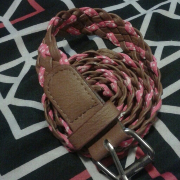 Brown & pink polka dot belt!