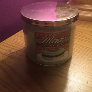 Bath and body works candle