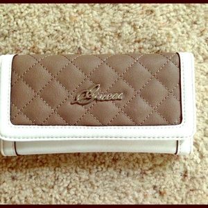 Guess Wallet