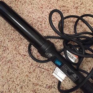 NuMe 32" curling wand!