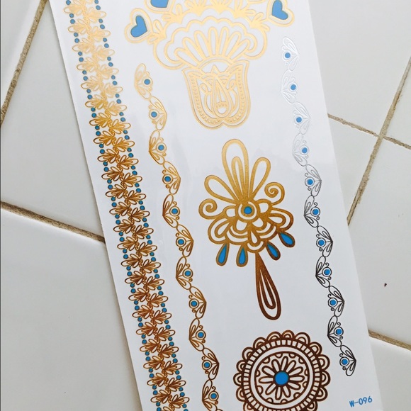 🌻🌻🌻  gold tattoo