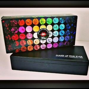 🚫SOLD🚫 Make Up For Ever - Professional Palette