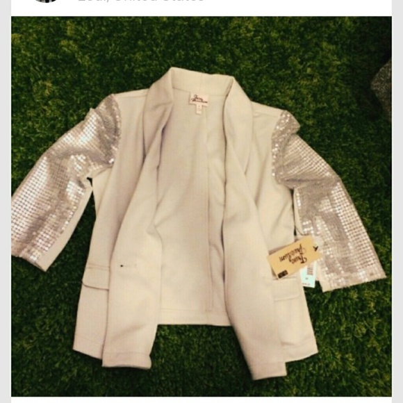 Grey  true freedom blazer.