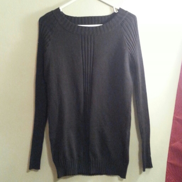SOLD BUNDLE Sweater