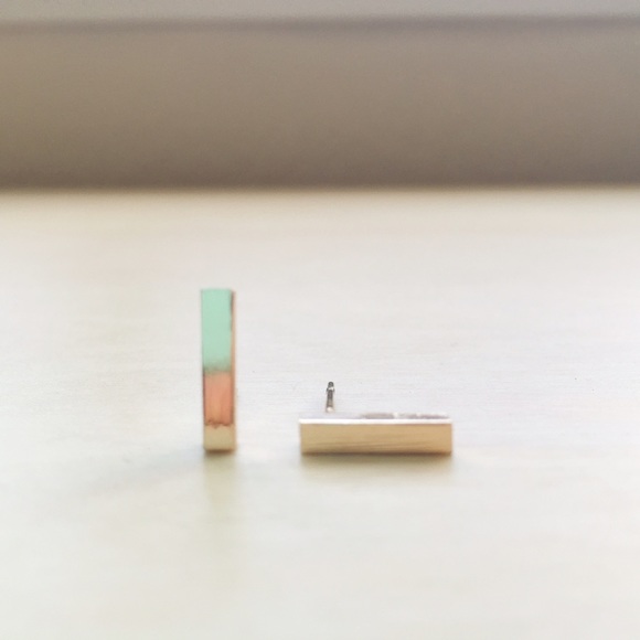 Gold bar studs earrings