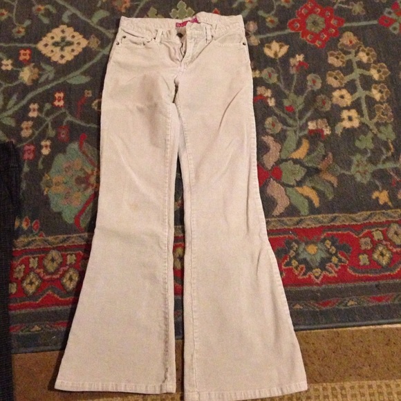 Tan stretch cords